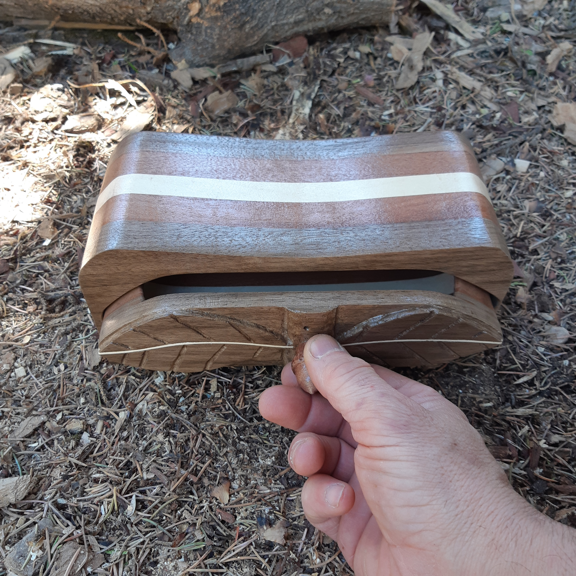 Leaf Motif Jewelry Box