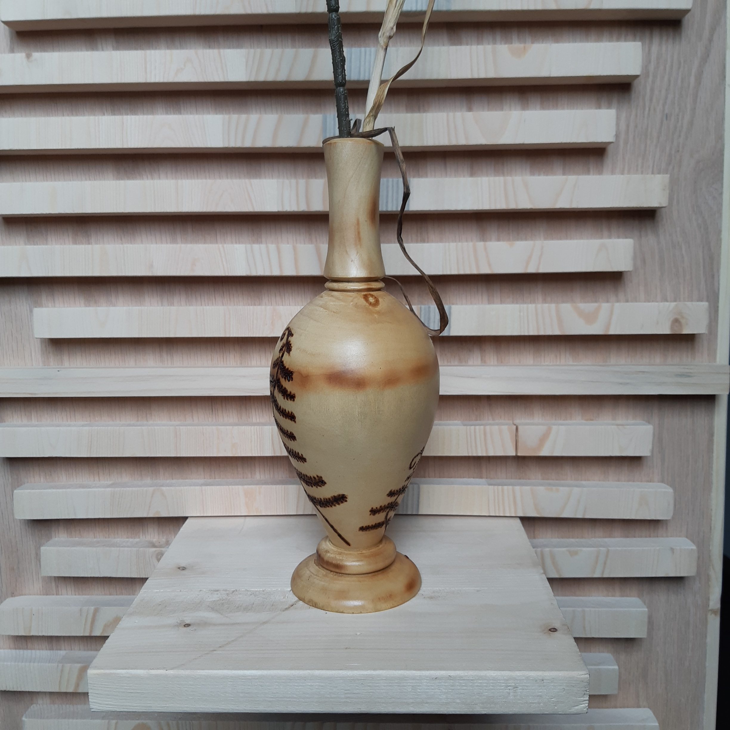 Bud Vase - Maple Leaf