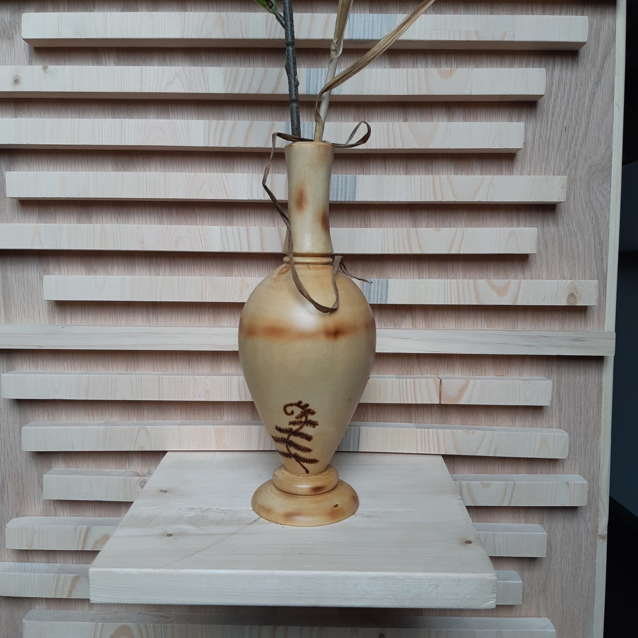 Bud Vase - Maple Leaf