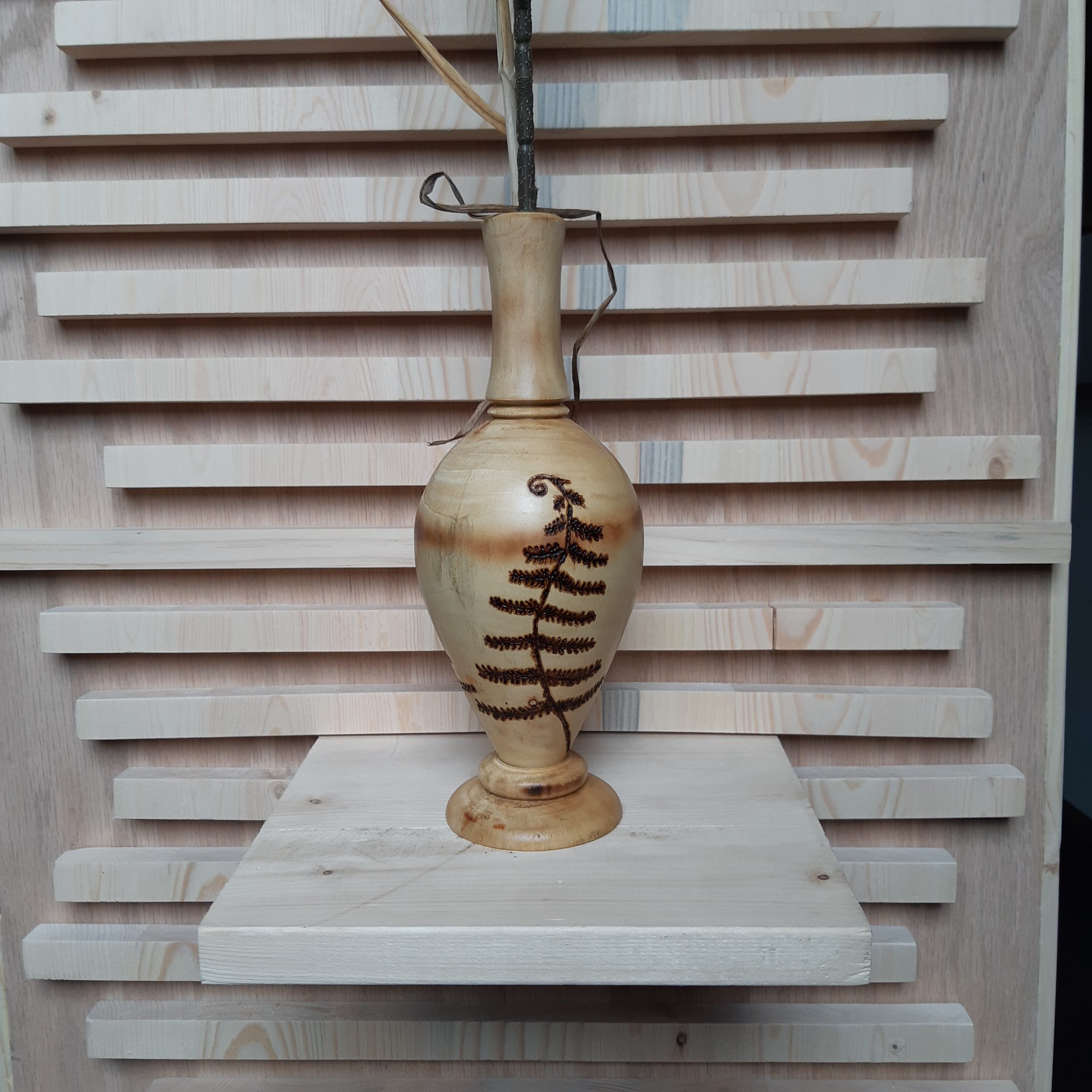 Bud Vase - Maple Leaf