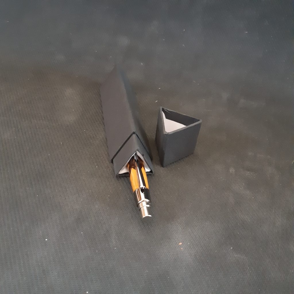 Celtic Knot Pen - Osage and Wenge